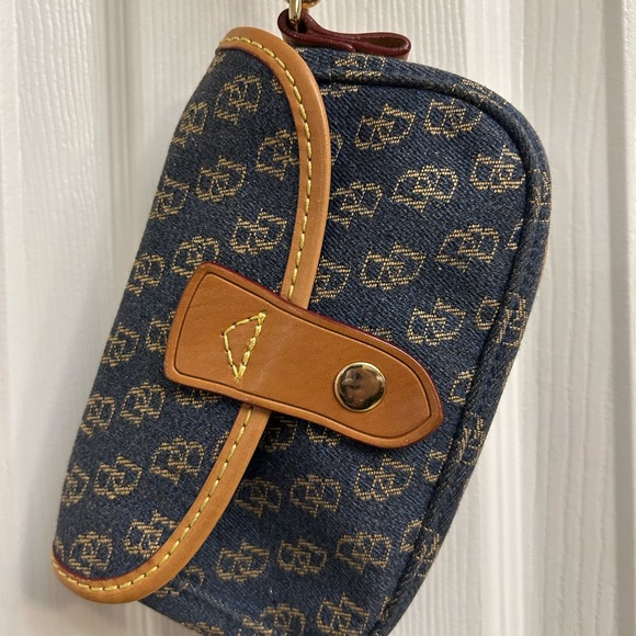 Dooney & Bourke  Denim Wristlet with Honey Leather trim - Picture 2 of 6